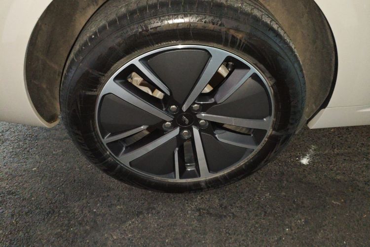 理想汽车 理想L6 2024款 Pro车身外观6002