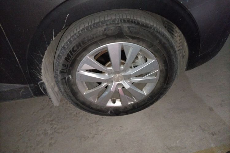 标致4008 2017款 350THP 舒适版车身外观10