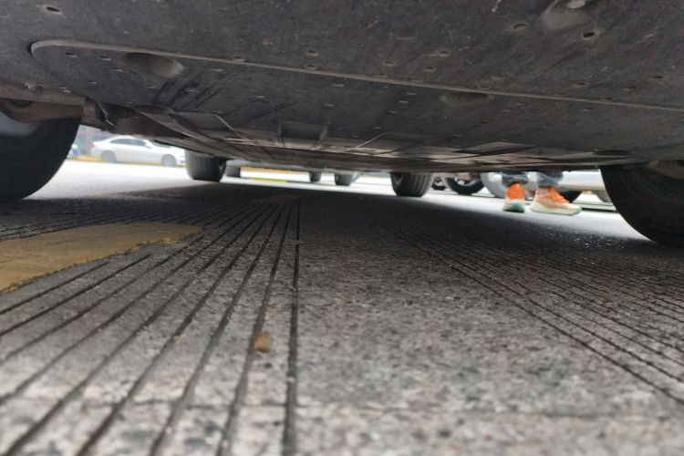 小鹏G6 2023款 755 超长续航 Max局部细节9008