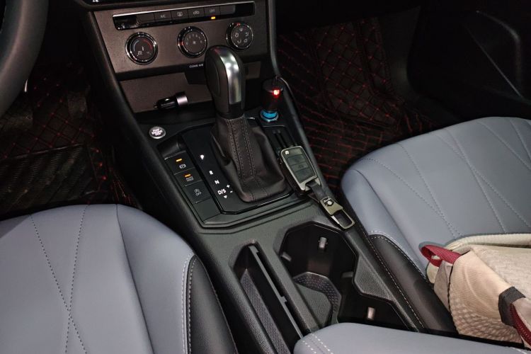 大众 朗逸 2024款 1.5L 自动星空五百万版中控内饰18