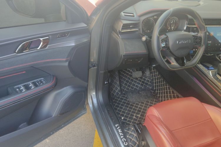 领克05 2022款 2.0TD 四驱劲Halo中控内饰20