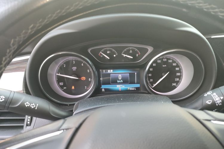 别克 昂科威 2020款 20T 两驱精英型中控内饰14