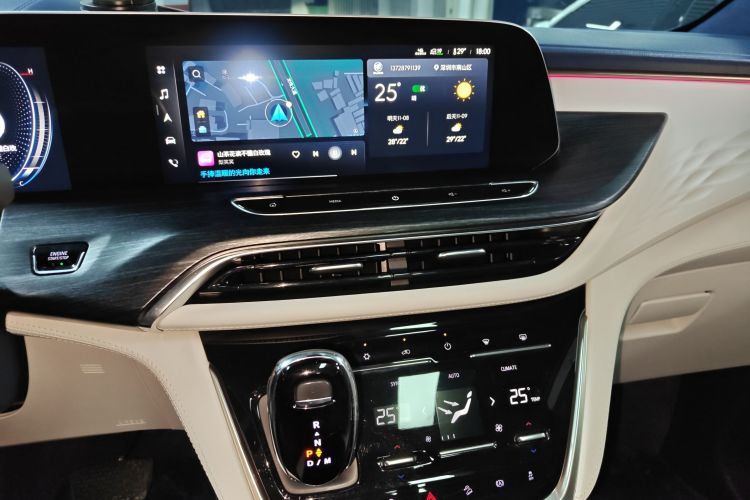 别克GL8 2022款 Avenir艾维亚 四座尊礼版局部细节16