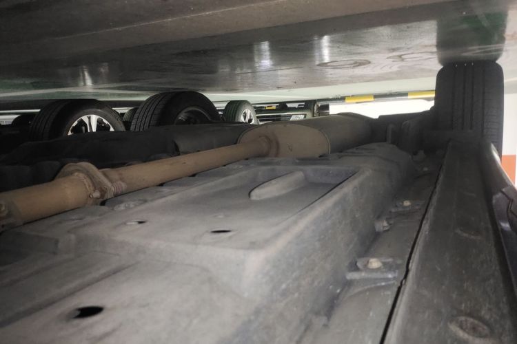 丰田 汉兰达 2018款 2.0T 四驱至尊版 7座 国V局部细节9001