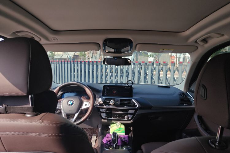 宝马X3 2021款 xDrive25i 豪华套装中控内饰22