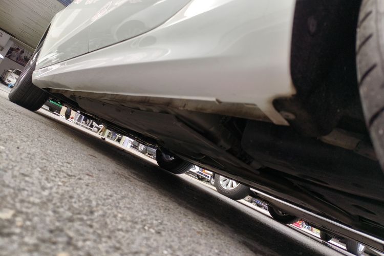 长安 逸动 2024款 PLUS 蓝鲸NE 1.4T GDI DCT高能版机舱底盘30