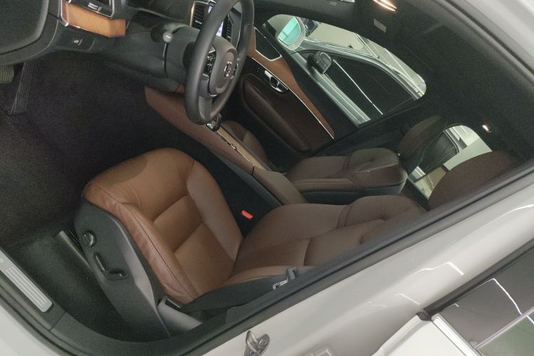 沃尔沃XC90 2023款 B5 智行豪华版 5座局部细节19