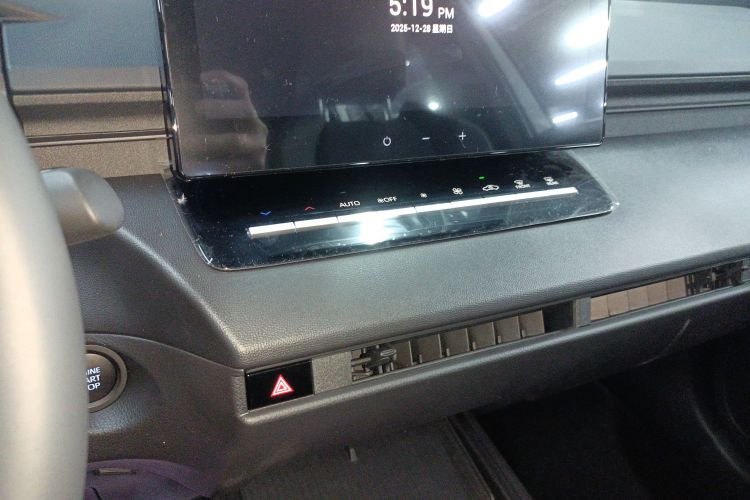 丰田 锋兰达 2026款 2.0L CVT舒适版局部细节16