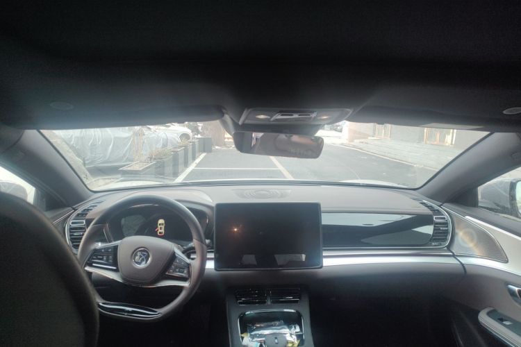 比亚迪 汉 2025款 DM-i 125KM精英型中控内饰22