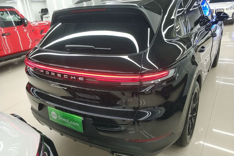 保时捷 2024款 Cayenne 3.0T车身外观6