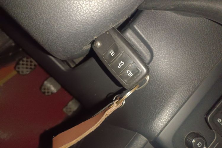 大众 Polo 2016款 1.4L 手动风尚型中控内饰11