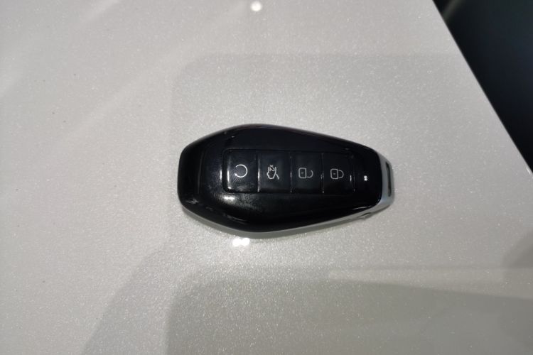 腾势Z9GT 2024款 1100四驱Ultra版中控内饰11