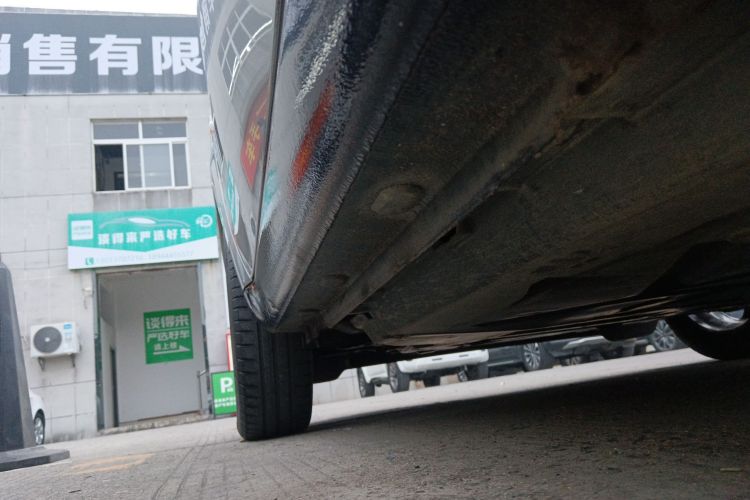 smart fortwo 2018款 1.0L 52千瓦硬顶灵动版 国V局部细节9002