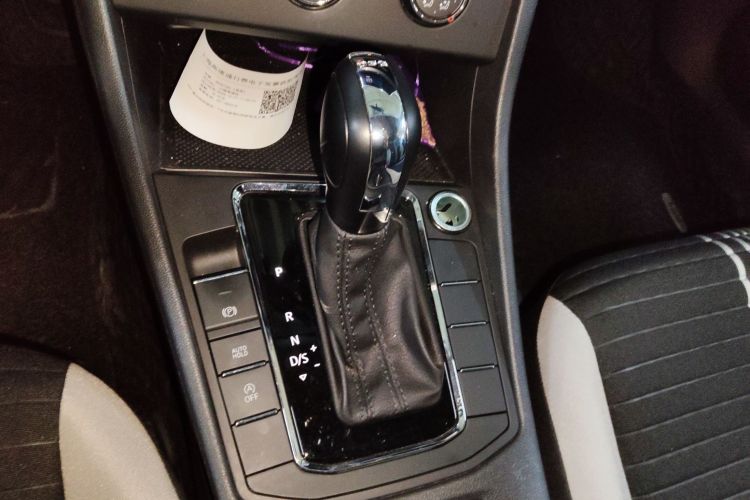 大众 宝来 2023款 200TSI DSG畅行版中控内饰18