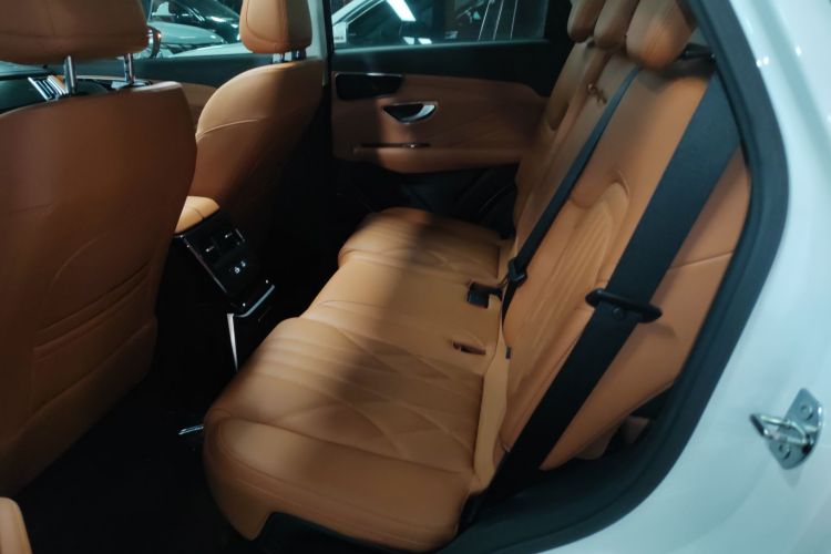 捷途山海L7 2024款 1.5T 120km MAX+ 7座中控内饰21