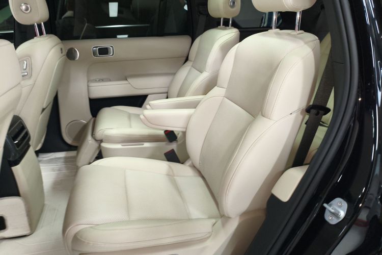 理想汽车 理想L9 2022款 Max中控内饰7004