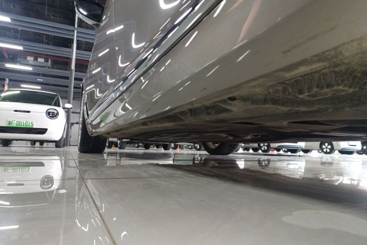 宝马7系 2018款 730Li 领先型 卓越套装局部细节9002