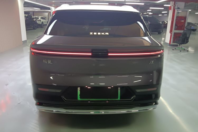 极氪7X 2025款 75kWh 后驱智驾版车身外观6004