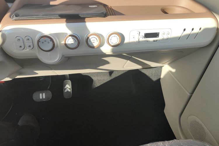 奔腾小马 2026款 222km 萌趣马 Plus中控内饰16