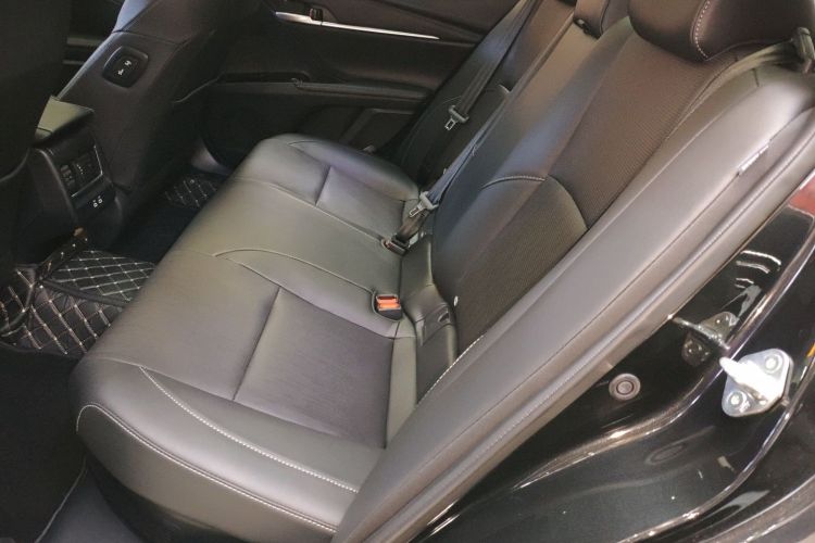 丰田 凯美瑞 2024款 双擎 2.5HG 尊贵版中控内饰7004