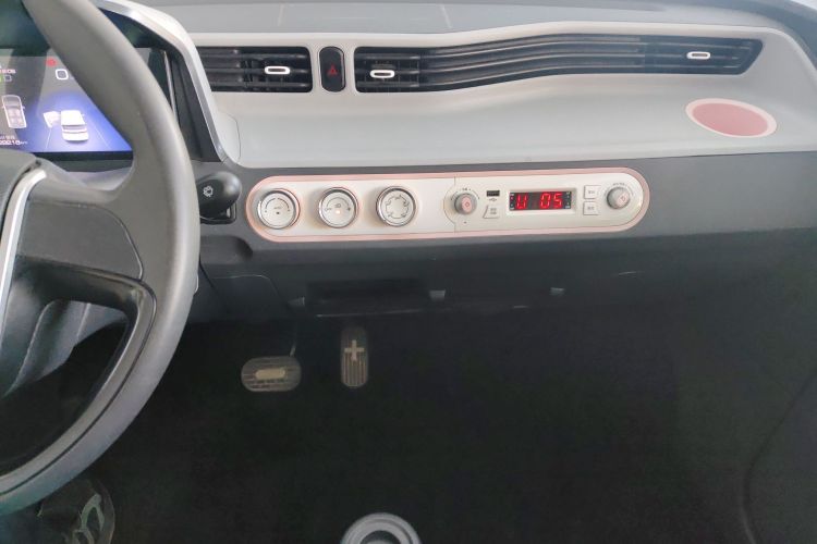 五菱汽车 宏光MINIEV 2021款 马卡龙臻享款 三元锂中控内饰16