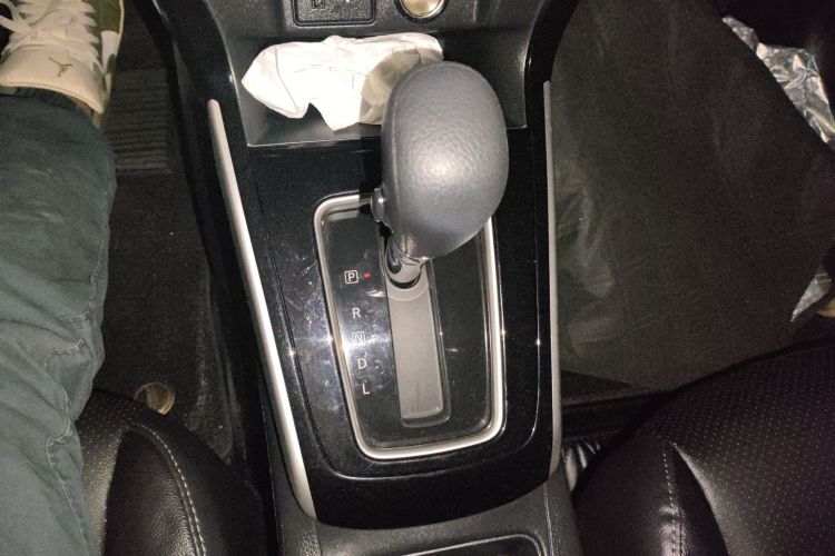 日产 轩逸 2022款 经典 1.6XL CVT豪华版中控内饰18