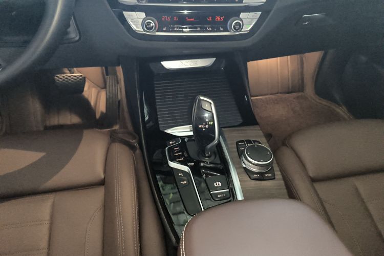 宝马X3 2020款 xDrive28i 豪华套装中控内饰18