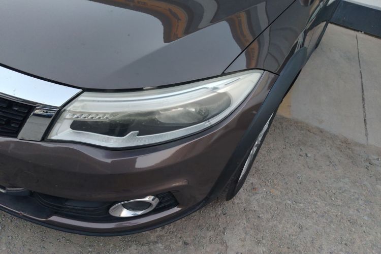 观致3 2016款 都市SUV 1.6T 自动致悦型局部细节36