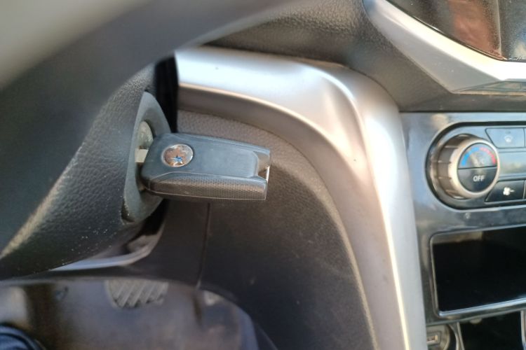 启辰T70 2016款 2.0L CVT睿趣版中控内饰11