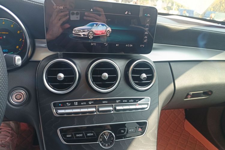 奔驰C级 2021款 C 260 L 运动星耀臻藏版中控内饰16