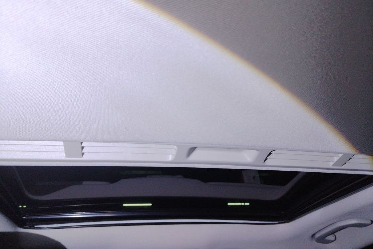 奔驰C级 2018款 C 180 L 时尚型运动版中控内饰22