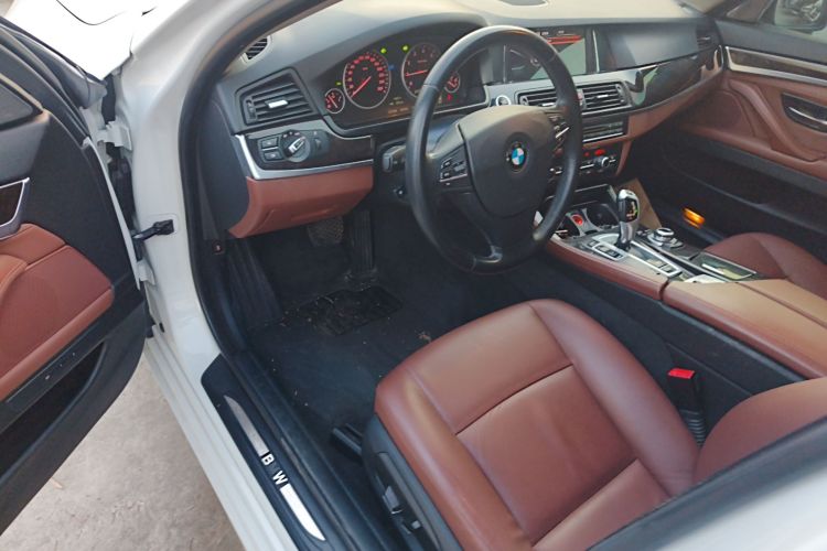 宝马5系 2014款 525Li 领先型中控内饰7003