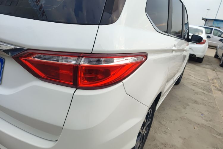 长安凯程 长安欧尚A600 2017款 1.5L 手动豪华型车身外观9