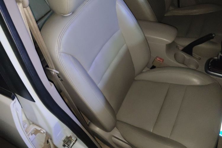 奇瑞 瑞虎3 2014款 1.6L 手动智尚版局部细节41