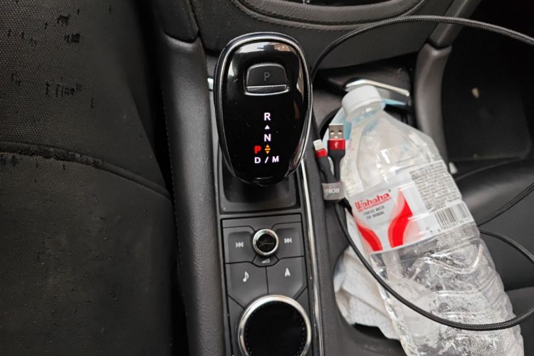 凯迪拉克XT6 2020款 28T 六座豪华型中控内饰18