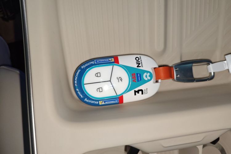 蔚来ET5T 2025款 75kWh Touring中控内饰7001