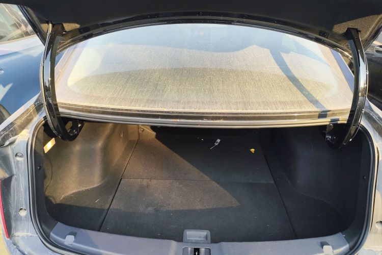 红旗E-QM5 2023款 改款 基础出行版机舱底盘23