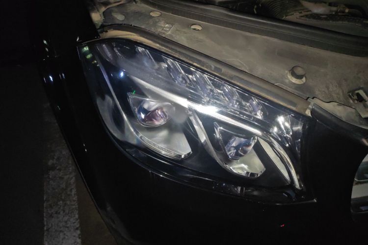 奔驰GLS 2017款 GLS 400 4MATIC豪华型车身外观6006