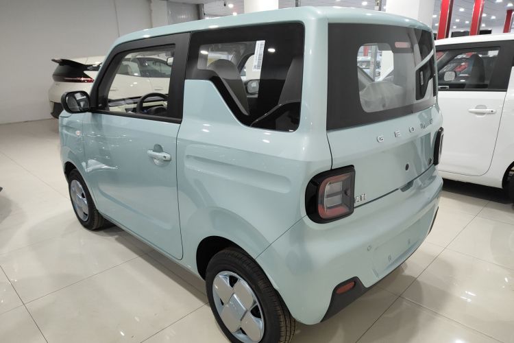 吉利银河 2024款 熊猫mini 200km 耐力熊车身外观4