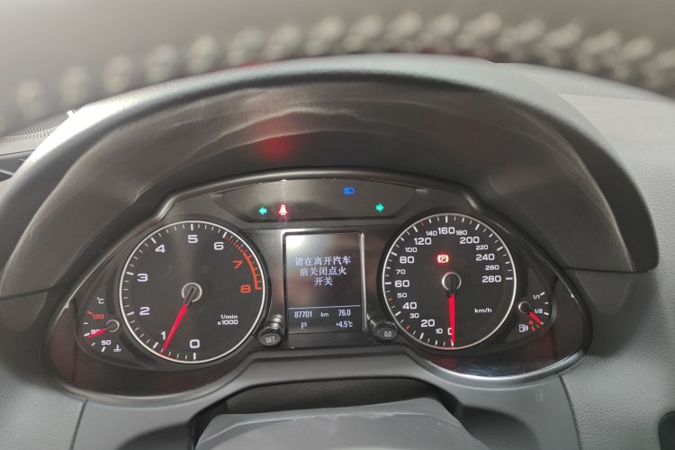 奥迪Q5 2017款 Plus 40 TFSI 舒适型局部细节14