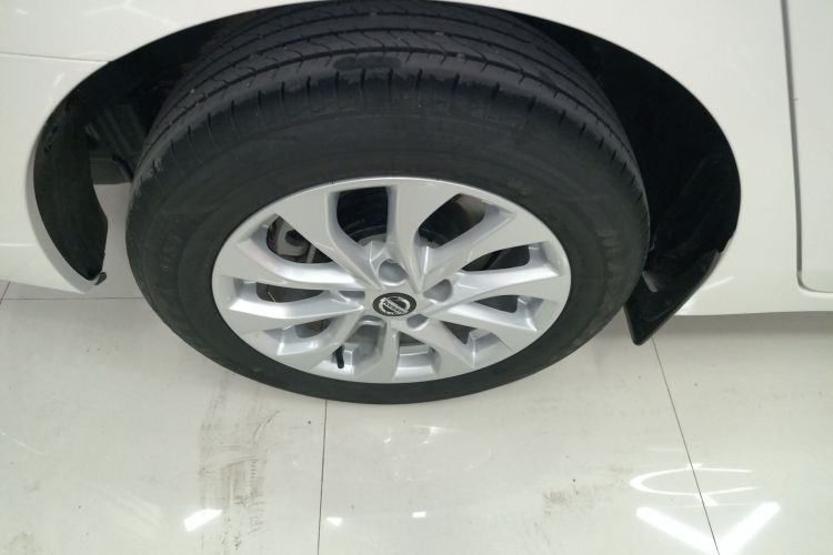 日产 轩逸 2024款 改款 经典 1.6XE CVT舒适版车身外观6002