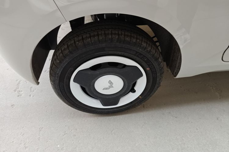 五菱汽车 宏光MINIEV 2024款 第三代 215km 青春版车身外观6008