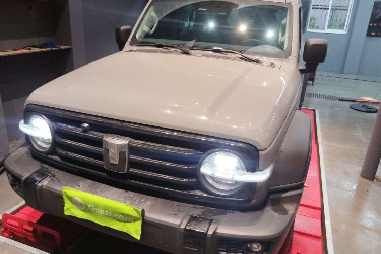 坦克300 2024款 2.0T 征服者车身外观2