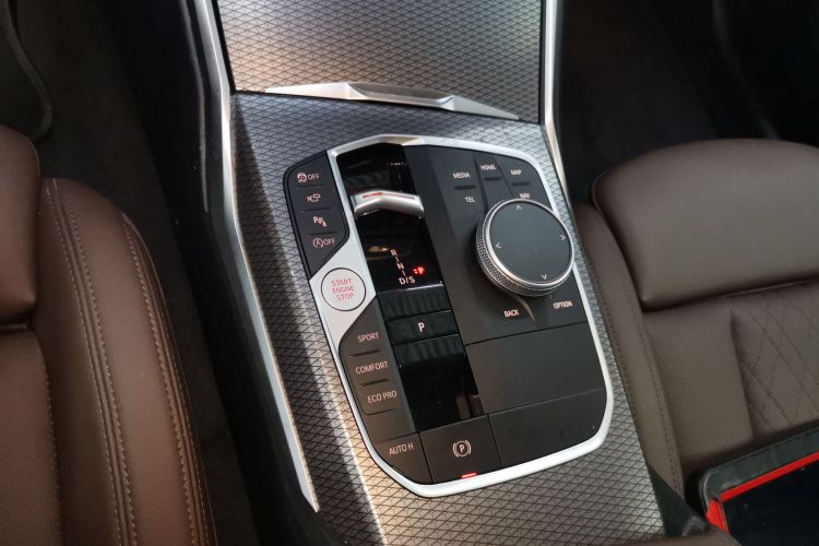 宝马3系 2023款 325Li M运动曜夜套装中控内饰18