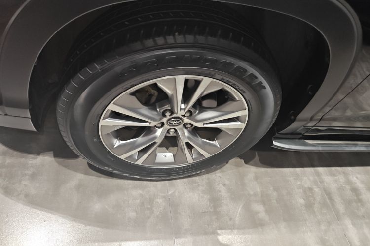 丰田 汉兰达 2017款 2.0T 两驱精英版 5座车身外观6007