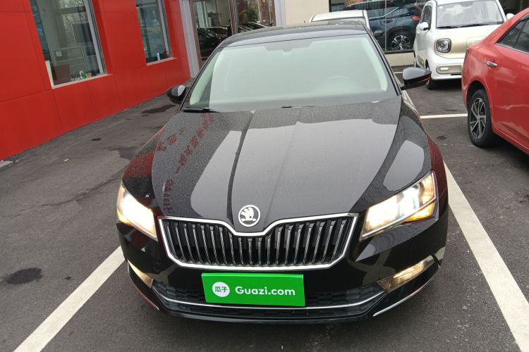 斯柯达 速派 2018款 TSI280 DSG舒适版 国V车身外观6001