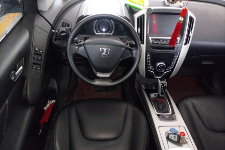 纳智捷 优6 SUV 2016款 1.8T 风尚超值型中控内饰13