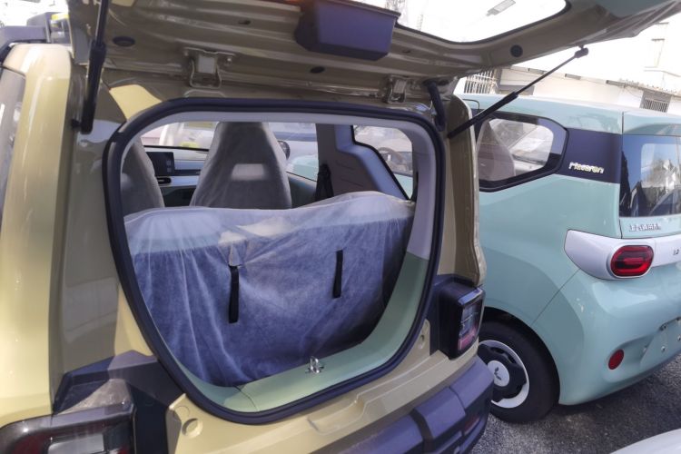 吉利银河 2025款 210km 熊猫骑士机舱底盘23