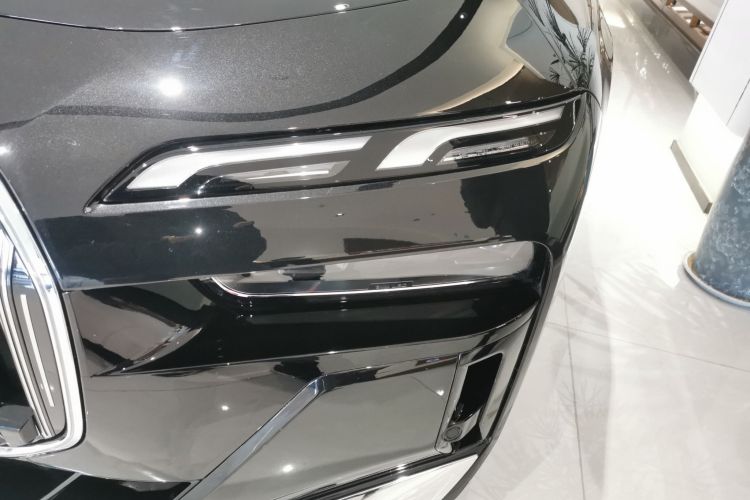 宝马7系 2023款 735Li M运动套装局部细节36