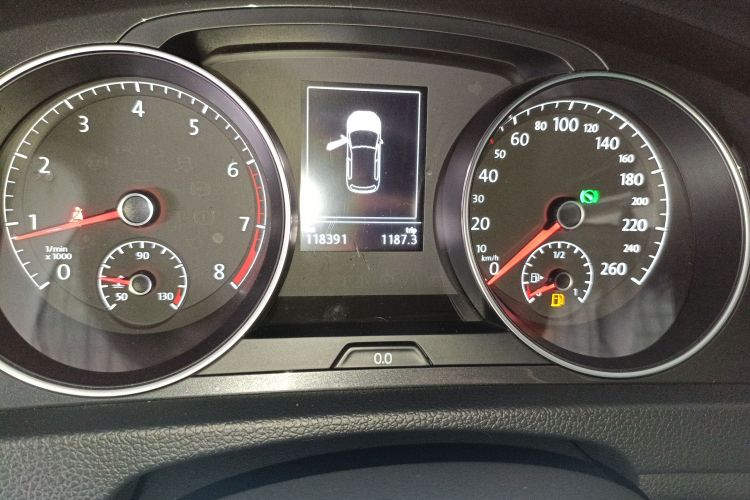 大众 高尔夫 2018款 230TSI 自动舒适型中控内饰14